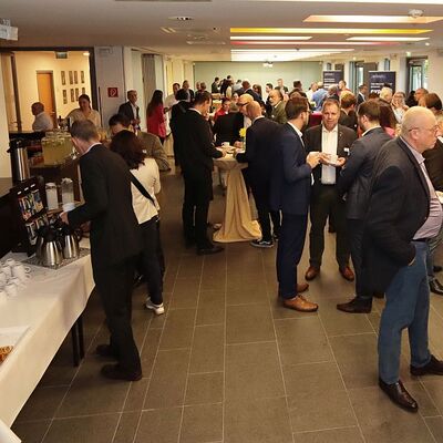 Bild_Business_Fr�hst�ck_Langen