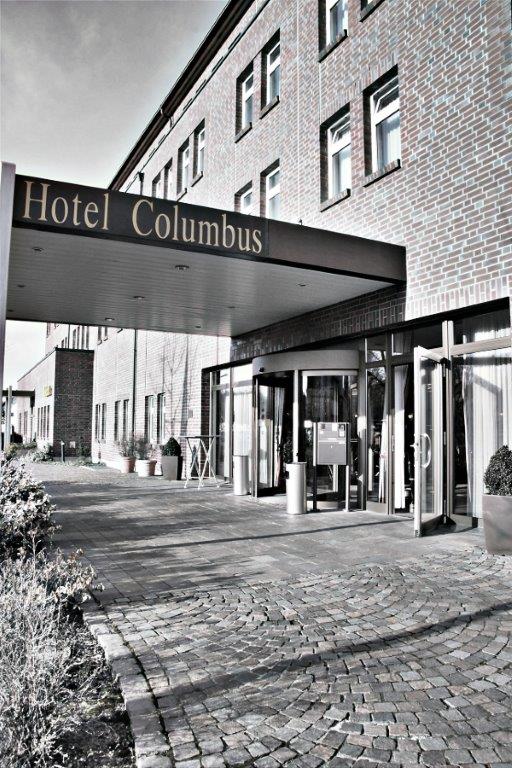 Eingangsbereich des Hotels Columbus in Seligenstadt-Froschhausen